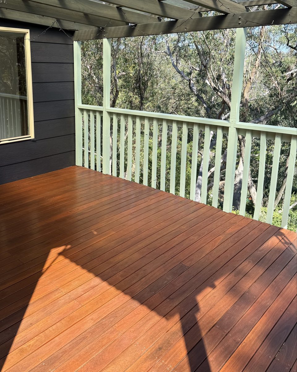 The same Mount Colah deck restored to warm timber